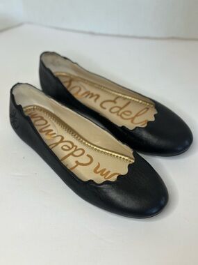 Sam Edelman Ballet flat Black Scalloped Edge Leather  7.5